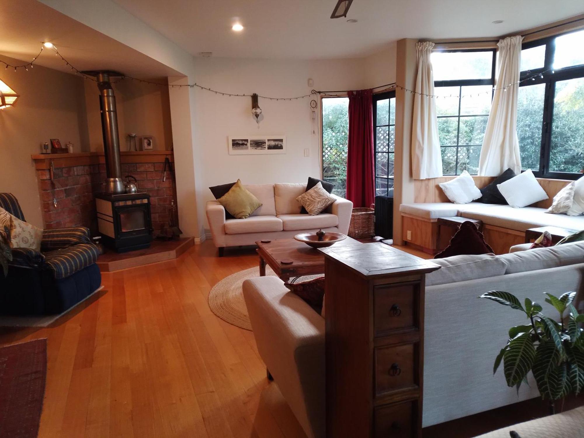 Birds Eyes Te Awanga住宿加早餐旅馆 外观 照片